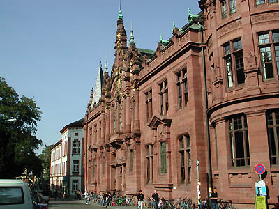 大学図書館