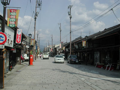 七間朝市